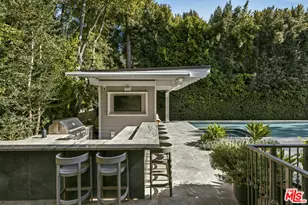 1000 N Norman Pl, Los Angeles, CA 90049 - Photo 40