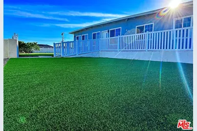 431 S Tajauta Ave, Compton, CA 90220 - Photo 2