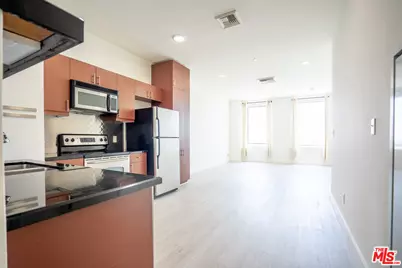 3810 Wilshire Blvd #1209, Los Angeles, CA 90010 - Photo 4
