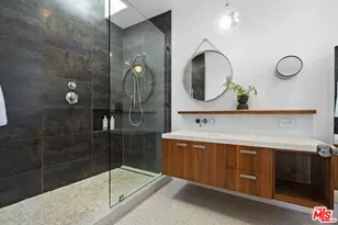 1314 Cabrillo Ave, Venice, CA 90291 - Photo 10