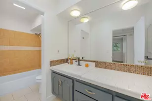 15540 Sherman Way, Van Nuys, CA 91406 - Photo 14