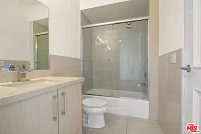 819 S Holt Ave #201, Los Angeles, CA 90035 - Photo 8
