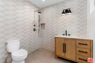 1901 S Point View St, Los Angeles, CA 90034 - Photo 18