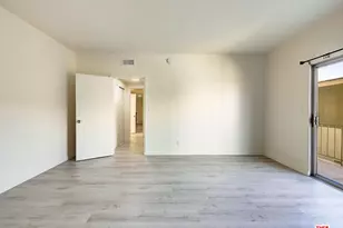 324 S Elm Dr, Beverly Hills, CA 90212 - Photo 10