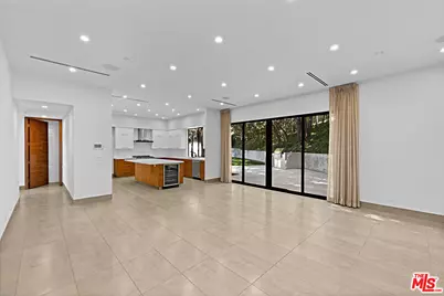 11200 Dona Lola Dr, Studio City, CA 91604 - Photo 14