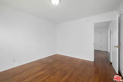 1826 S Rimpau Blvd, Los Angeles, CA 90019 - Photo 42
