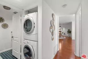 750 S Spaulding Ave, Los Angeles, CA 90036 - Photo 16