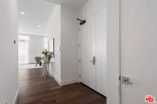 425 N Palm Dr, Beverly Hills, CA 90210 - Photo 14