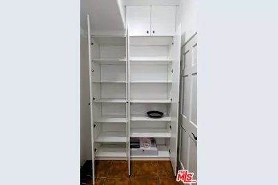 25648 Timpangos Dr, Calabasas, CA 91302 - Photo 28