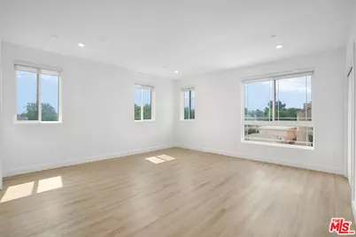 1832 S Barrington Ave #401, Los Angeles, CA 90025 - Photo 10