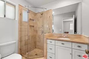 700 Westmount Dr, West Hollywood, CA 90069 - Photo 18