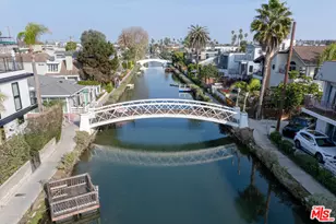 2300 Grand Canal, Venice, CA 90291 - Photo 32