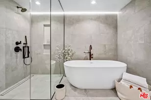 10777 Wilshire Blvd, Los Angeles, CA 90024 - Photo 14