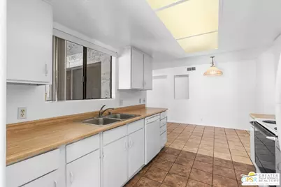 5125 E Waverly Dr #B2, Palm Springs, CA 92264 - Photo 12