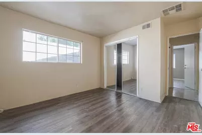13361 Truesdale St, Panorama City, CA 91402 - Photo 38