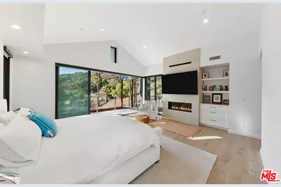 28525 Newton Canyon Rd, Malibu, CA 90265 - Photo 20