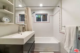 4858 Topeka Dr, Tarzana, CA 91356 - Photo 24