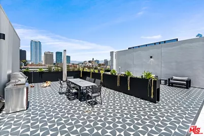 904 S New Hampshire Ave #305, Los Angeles, CA 90006 - Photo 8