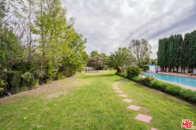 5706 Corbin Ave, Tarzana, CA 91356 - Photo 16