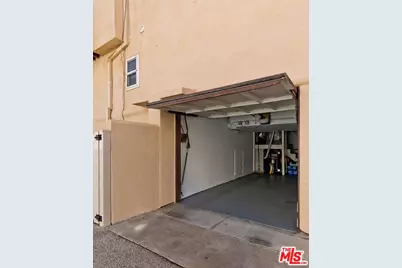 8155 Manitoba St #12, Playa del Rey, CA 90293 - Photo 10