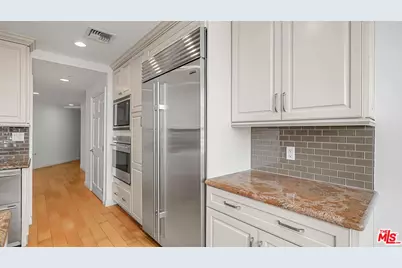 10724 Wilshire Blvd #305, Los Angeles, CA 90024 - Photo 10