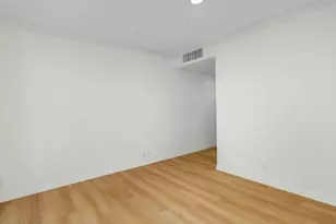 10724 Wilshire Blvd, Los Angeles, CA 90024 - Photo 22