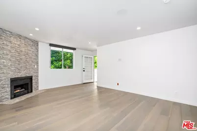 1129 Larrabee St #6, West Hollywood, CA 90069 - Photo 20
