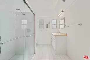 512 N Elm Dr, Beverly Hills, CA 90210 - Photo 30