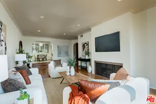 8455 Fountain Ave, West Hollywood, CA 90069 - Photo 14