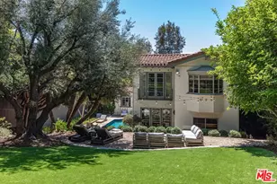 1136 N Doheny Dr, Los Angeles, CA 90069 - Photo 28