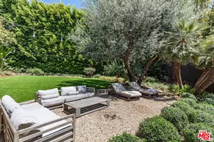 1136 N Doheny Dr, Los Angeles, CA 90069 - Photo 2