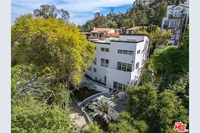 6969 Woodrow Wilson Dr, Los Angeles, CA 90068 - Photo 48