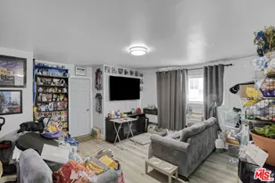 5447 Blackwelder St, Los Angeles, CA 90016 - Photo 10