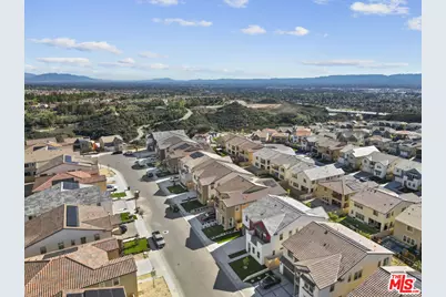 21230 W Wildflower Way, Chatsworth, CA 91311 - Photo 10