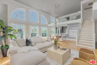 11723 Goshen Ave #302, Los Angeles, CA 90049 - Photo 2