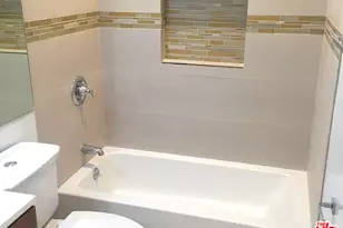 9321 S Western Ave, Los Angeles, CA 90047 - Photo 10