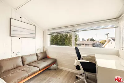 51 Sunset Ave, Venice, CA 90291 - Photo 8