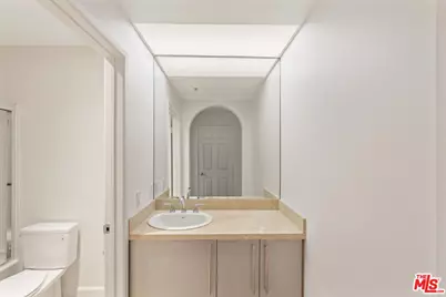 620 S Gramercy Pl #122, Los Angeles, CA 90005 - Photo 20