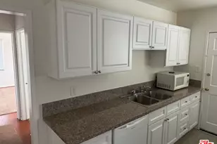 1706 S Crescent Heights Blvd, Los Angeles, CA 90035 - Photo 10