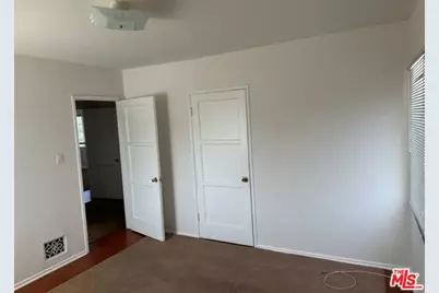 1706 S Crescent Heights Blvd, Los Angeles, CA 90035 - Photo 18