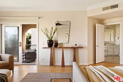 5302 Pacific Ave, Marina del Rey, CA 90292 - Photo 16