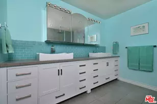 6015 Topeka Dr, Tarzana, CA 91356 - Photo 18