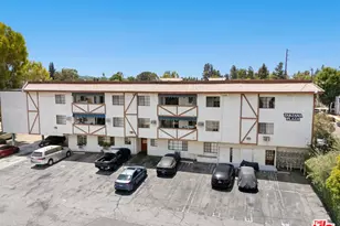 18530 Hatteras St, Tarzana, CA 91356 - Photo 18