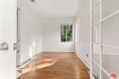 2278 Fink St, Los Angeles, CA 90068 - Photo 10