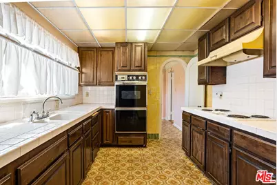 2054 Manning Ave, Los Angeles, CA 90025 - Photo 10