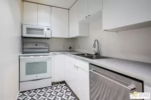 550 N Villa Ct, Palm Springs, CA 92262 - Photo 1