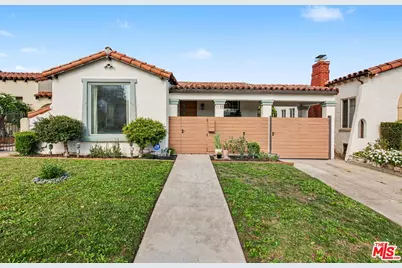1135 W 81st Pl, Los Angeles, CA 90044 - Photo 1