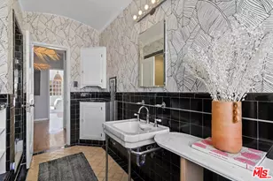 3348 James M Wood Blvd, Los Angeles, CA 90006 - Photo 32