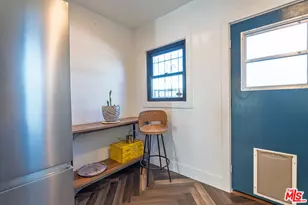 2215 W 36th St, Los Angeles, CA 90018 - Photo 12