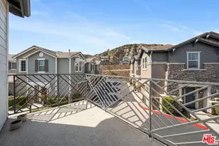 16730 Nicklaus Dr, Los Angeles, CA 91342 - Photo 18